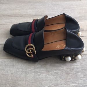 Gucci Peyton loafer with faux pearl size 38